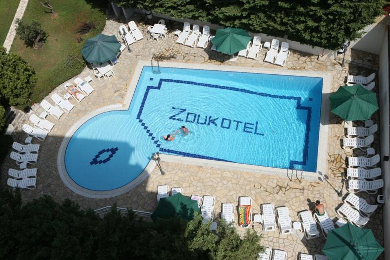 Zoukotel Hotel Jounieh Eksteriør billede